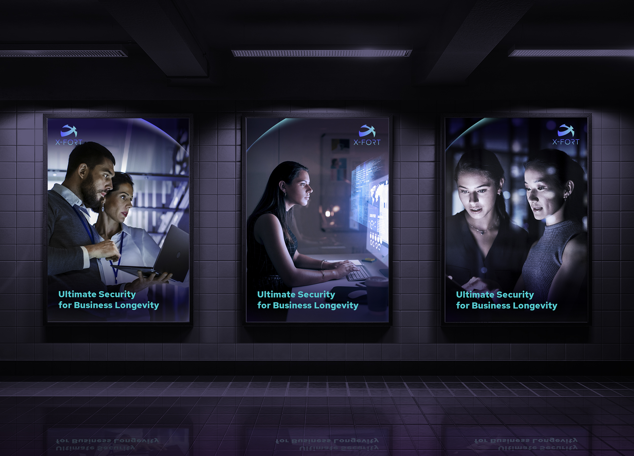 White Blank Billboard Poster Indoor